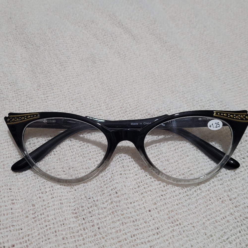 Black Cat-Eye Glasses